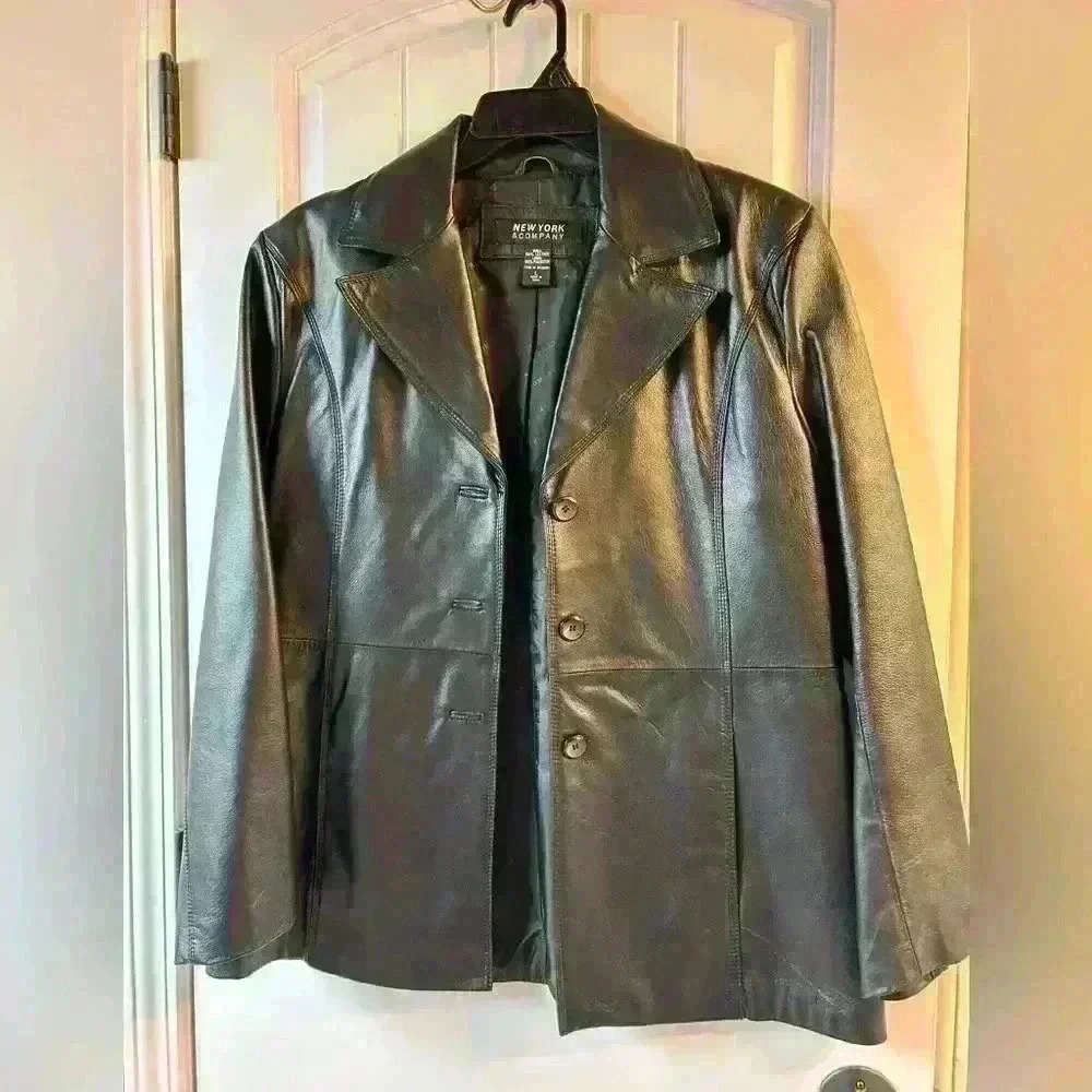 Like new condition leather jacket - Picture 6 of 6